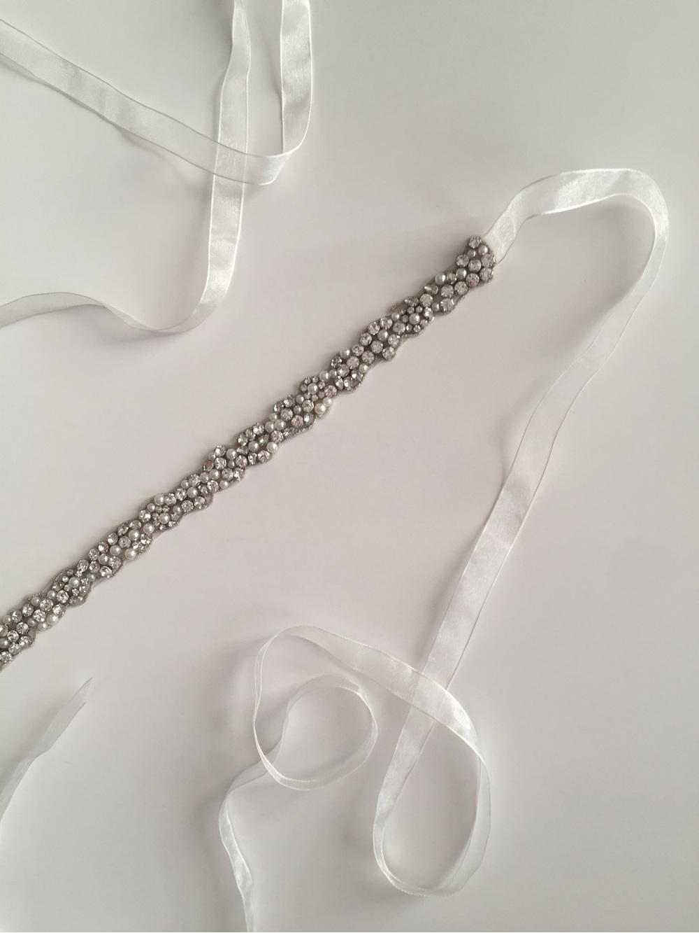 NWOT David's Bridal Pearl Crystal Cluster Sash Ribbon Waist Belt Hoco Bling - Picture 10 of 13